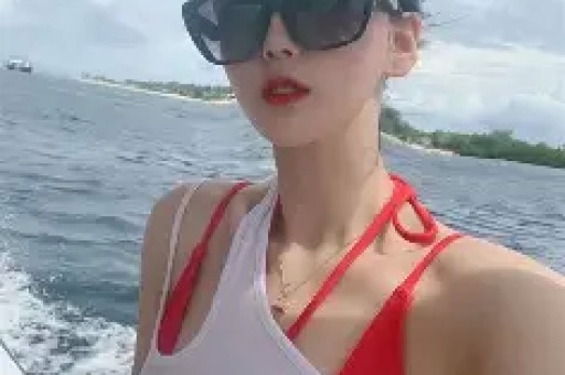 甘薇困难董璇相助?吹头小哥被爆黑料?看了相爱吧吴昕和潘玮柏之间怎么样呢?赵文卓为什么一直不火?小扒问答回复